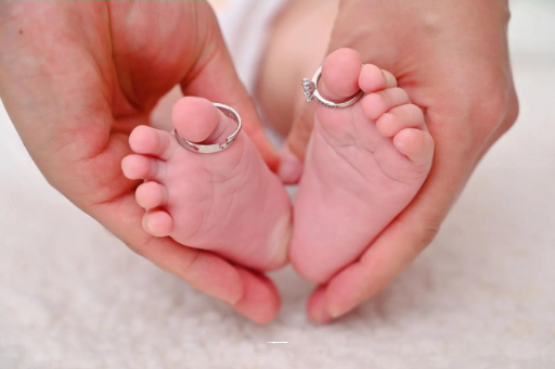 丹东怀孕多久才会孕吐